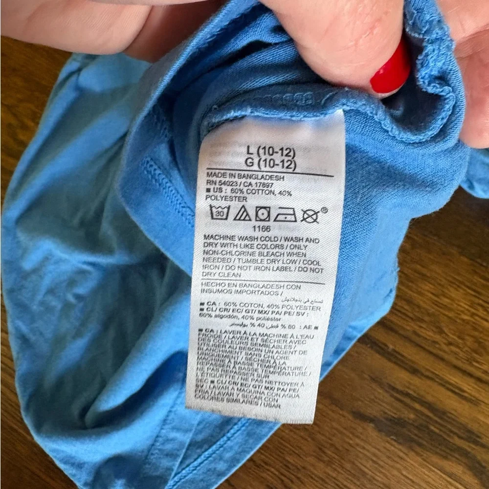 Old navy blue short sleeve tee shirt